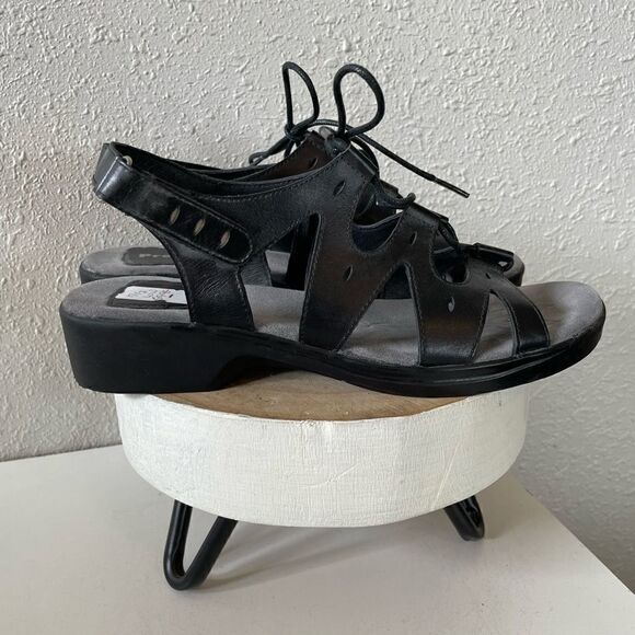 Propet Shoes - NWOT Propet Black Leather Sandals Size 7.5